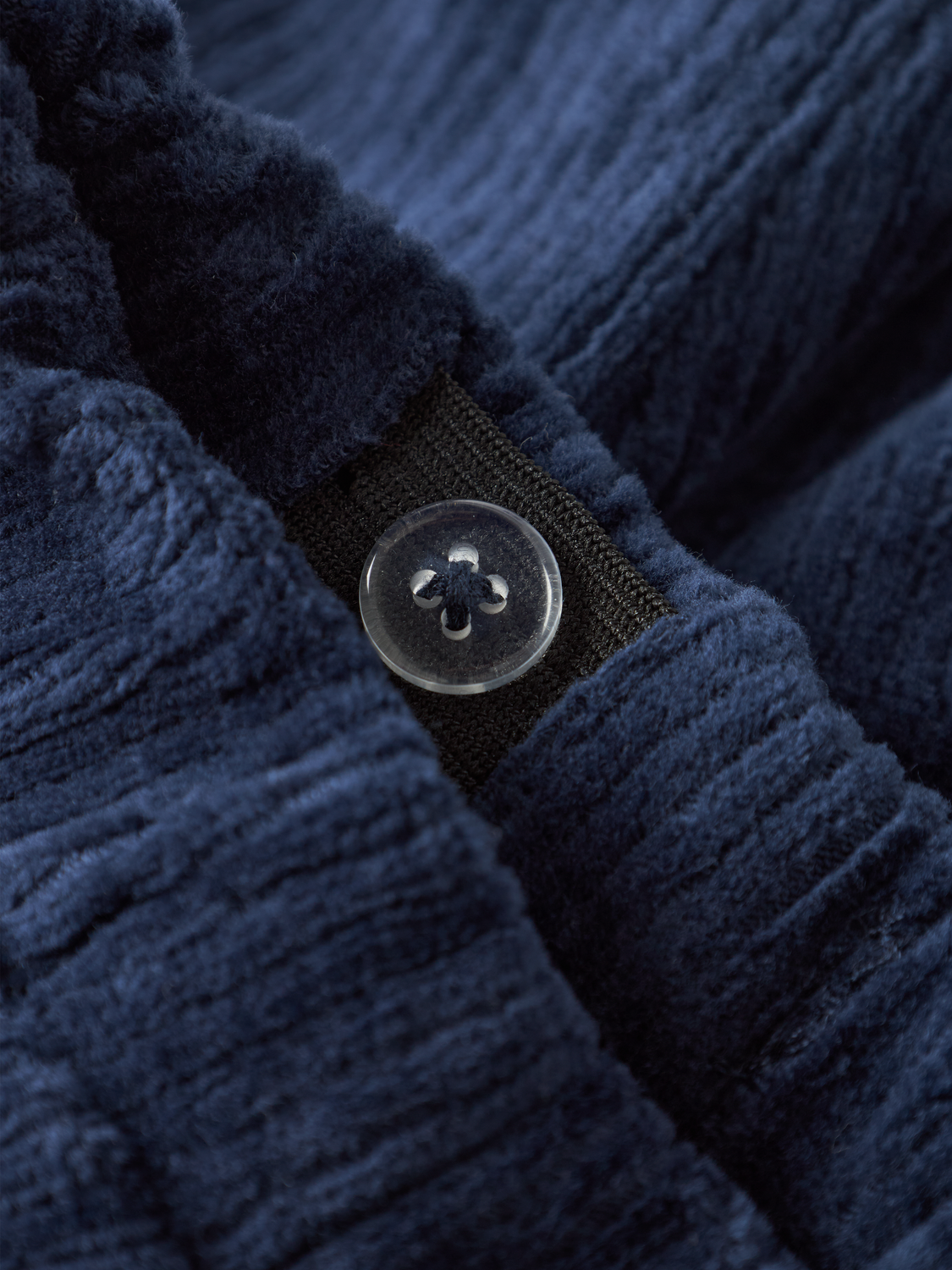 model_shot-front_full